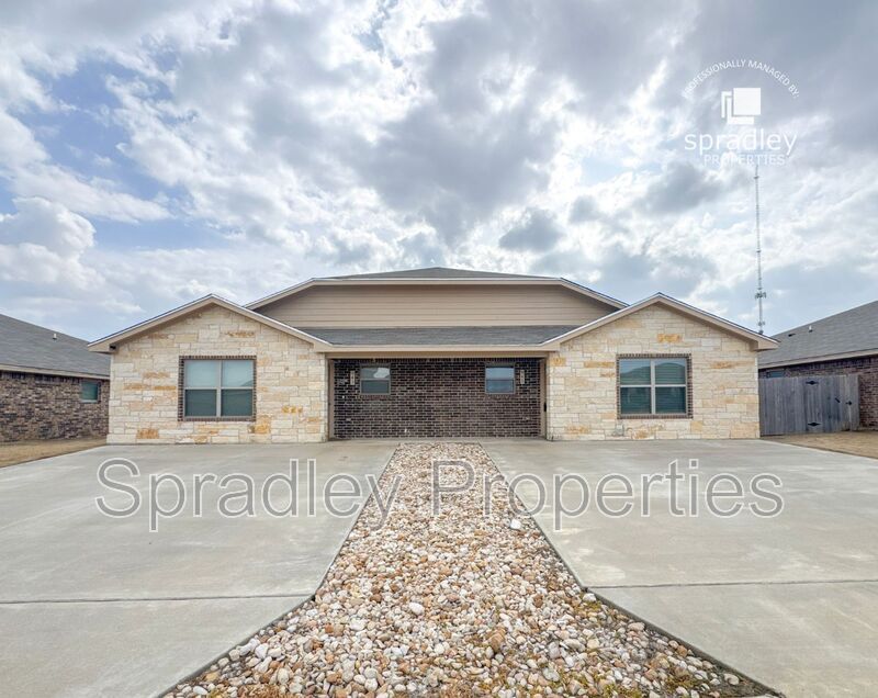 945 Laila Ln in Belton, TX - Building Photo