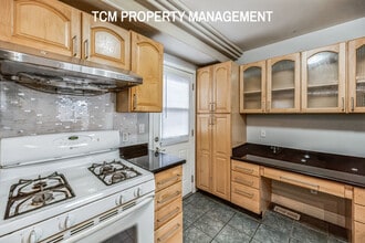 2550 S Eddy St in Seattle, WA - Building Photo - Building Photo