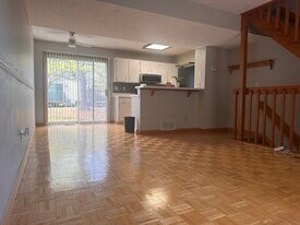 5125 Singleton Dr, Unit 37 C in Hilliard, OH - Building Photo