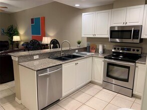3702 54th Dr W in Bradenton, FL - Building Photo - Building Photo