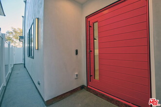 205 28th St in Newport Beach, CA - Building Photo - Building Photo