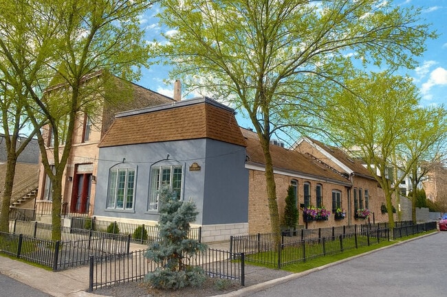 property at 2164 N Bell Ave