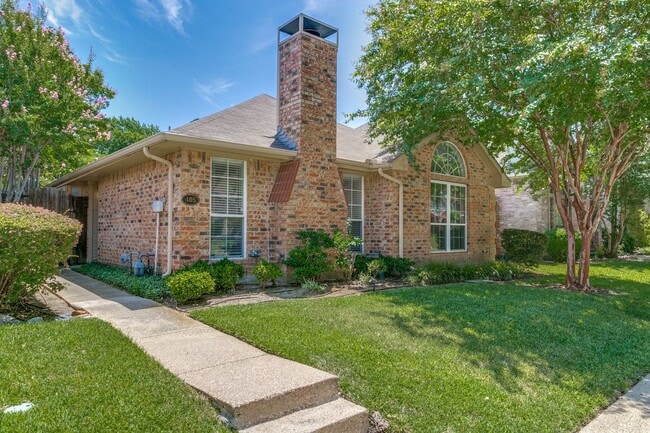 property at 405 Leisure Ln