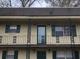 250 N Washington Ave in Brownsville, TN - Building Photo