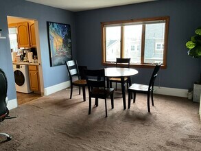 325 Main St, Unit 3 in Medford, MA - Foto de edificio - Building Photo