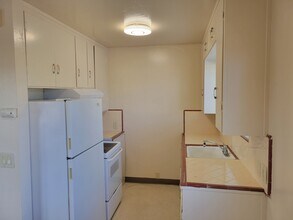 791 Palma Dr, Unit 791 Padre Dr #C in Salinas, CA - Building Photo - Building Photo