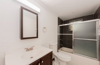 1131 SW 14th Ave, Unit 1 in Miami, FL - Foto de edificio - Building Photo