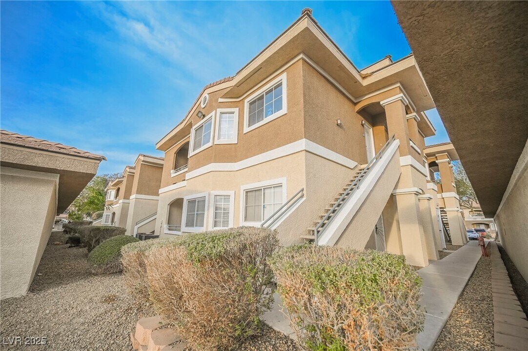 833 Aspen Peak Loop in Henderson, NV - Building Photo