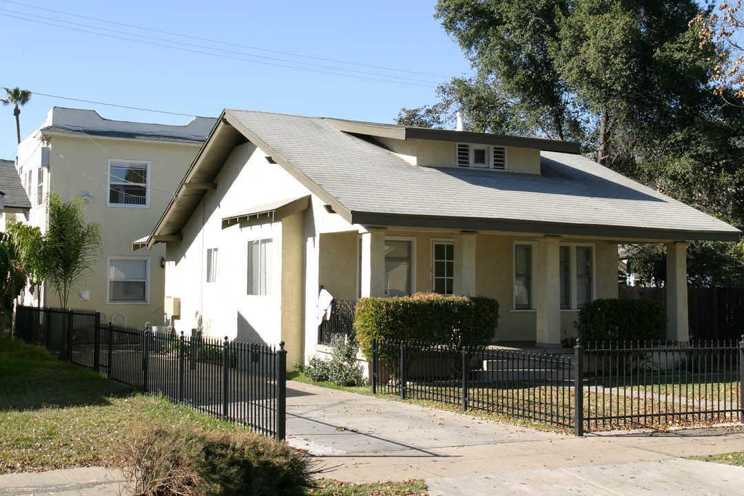 1133 Orizaba Ave in Long Beach, CA - Building Photo