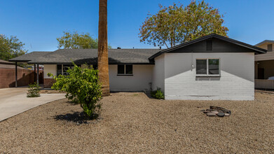 1807 S Shafer Dr in Tempe, AZ - Building Photo - Building Photo