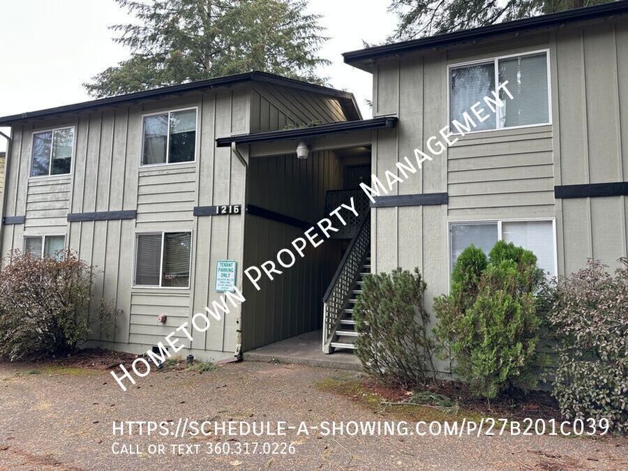 1216 E St SE in Lacey, WA - Building Photo