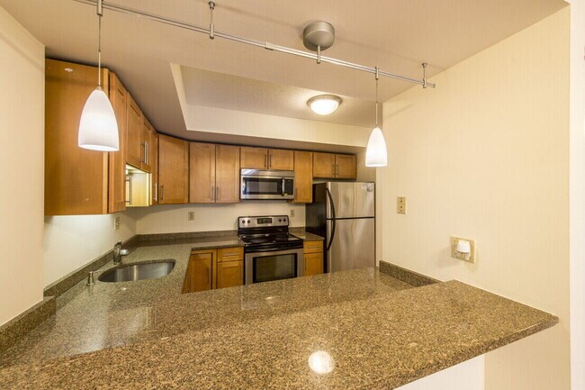 325 Franklin St, Unit 307X