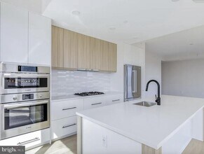 255 W Falls Station Blvd in Falls Church, VA - Building Photo - Building Photo