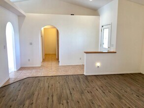 3930 N Eagle Rock Rd in Kingman, AZ - Building Photo - Building Photo