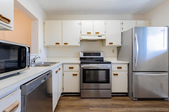 property at 9449 Boca Cove Cir