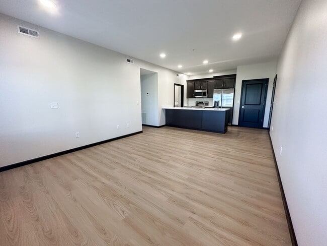 2010 Legacy Ln in Celina, OH - Foto de edificio - Building Photo