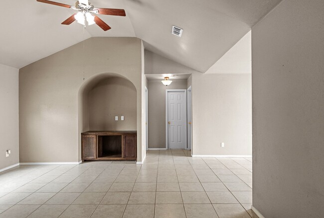 271 Vista Hermosa in Del Rio, TX - Building Photo - Building Photo