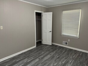 4495 Ridge Rd in Fairburn, GA - Foto de edificio - Building Photo