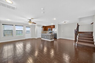 6115 Shadow Isle Ln in Houston, TX - Building Photo - Building Photo