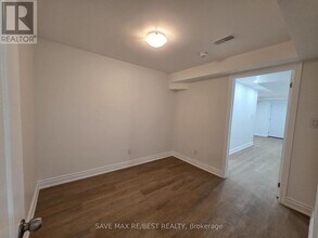 55 Bushwood Trl in Brampton, ON - Building Photo - Building Photo