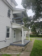 112 William St in Old Forge, PA - Building Photo - Building Photo