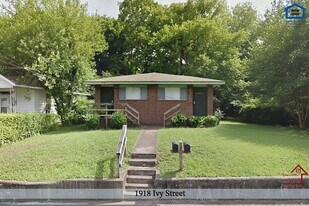 1918 Ivy St in Chattanooga, TN - Building Photo