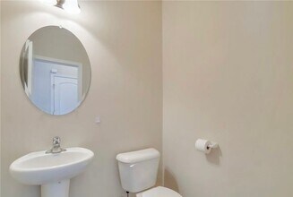 1314 Windrow Dr in Hinesville, GA - Building Photo - Building Photo