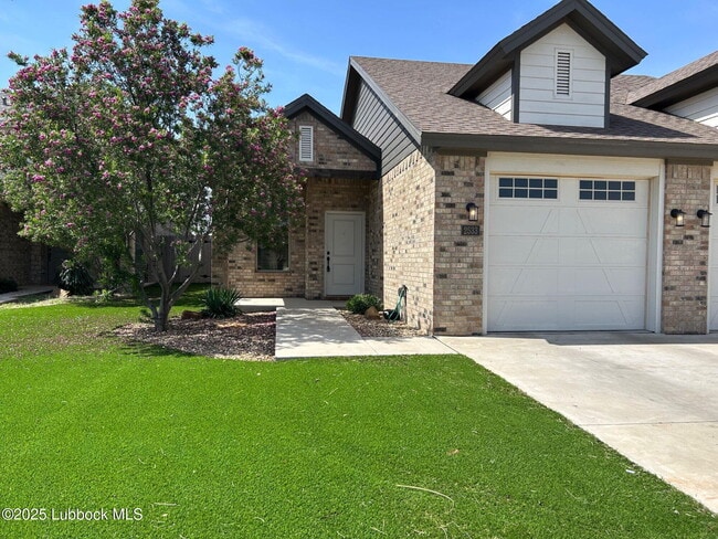 property at 2533 138th St