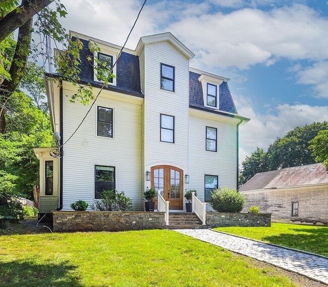property at 101 North St