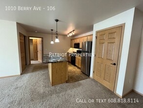 1010 Berry Ave in Tomah, WI - Building Photo - Building Photo
