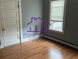 192-194-194 Pine St in Fitchburg, MA - Building Photo