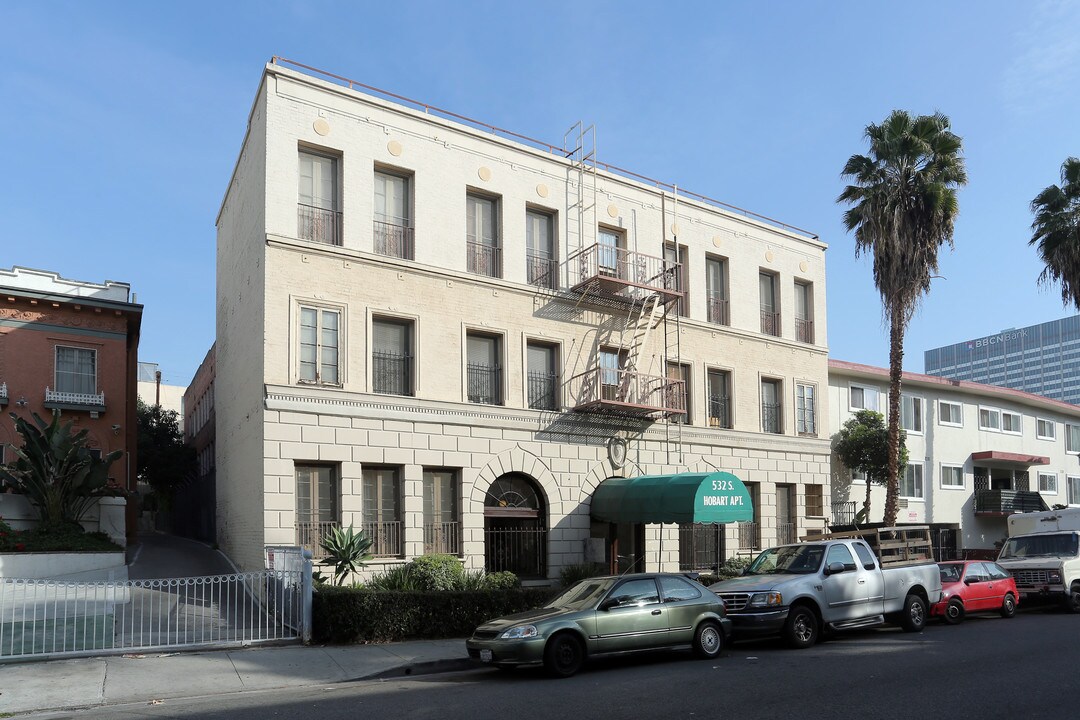 532 S Hobart Blvd in Los Angeles, CA - Building Photo