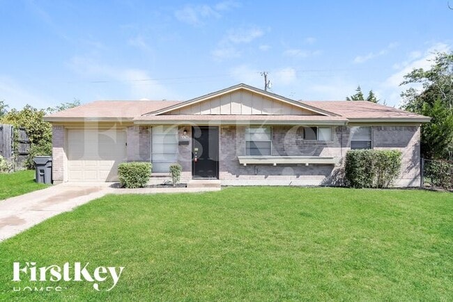 property at 6476 La Grange Cir