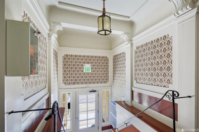 250 Irving St, Unit 2 in San Francisco, CA - Building Photo - Building Photo