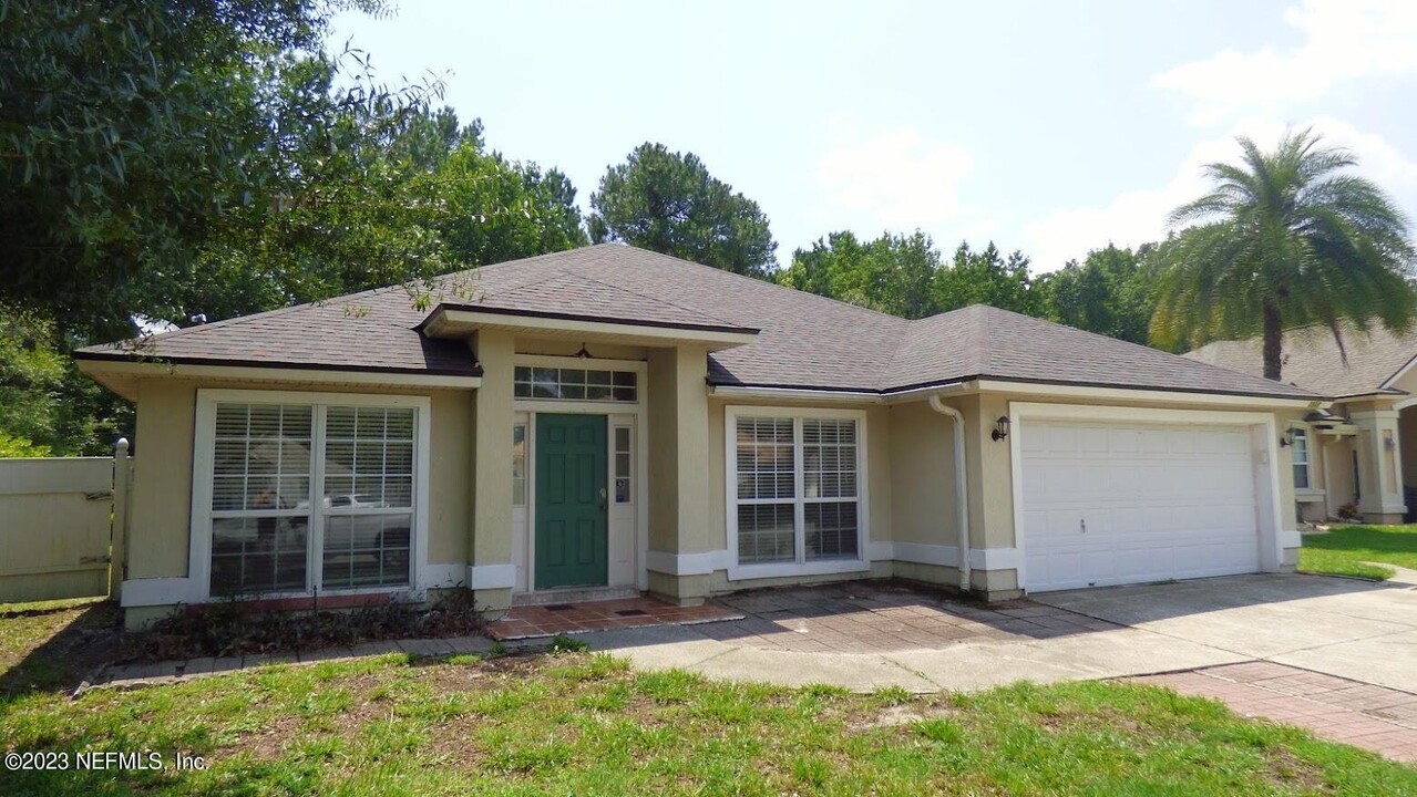 2037 Hollington Dr in Jacksonville, FL - Building Photo