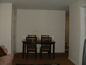 2582 Richmond Terrace, Unit 2-Front in Staten Island, NY - Building Photo - Building Photo