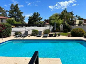 5620 E Kelton Ln in Scottsdale, AZ - Building Photo - Building Photo
