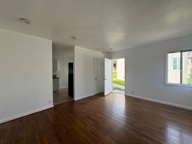 property at 5179 Huntington Dr N