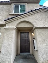 21165 Gladiolos Way in Lake Forest, CA - Building Photo