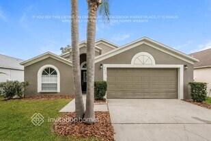 7616 Hampshire Garden Pl in Apollo Beach, FL - Building Photo