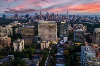 Oriole Apartments in Toronto, ON - Building Photo - Building Photo