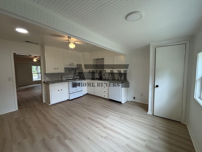 property at 408 E Clinton Ave