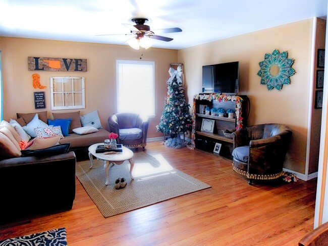 806 S McFarland St in Stillwater, OK - Building Photo - Building Photo