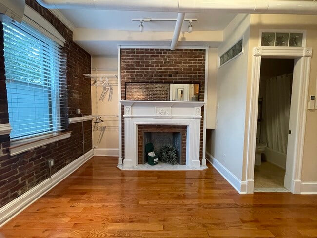 878 Massachusetts Ave, Unit 6