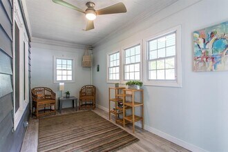 1436 St Francis Ave in East Point, GA - Building Photo - Building Photo