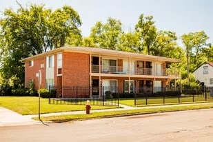 Chalmers Apartments in Detroit, MI - Foto de edificio - Building Photo