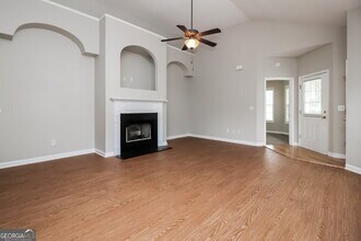 8 Arendt Park Ln in Newnan, GA - Building Photo - Building Photo