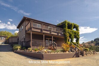 39 Fire Rd in Woodacre, CA - Building Photo - Building Photo