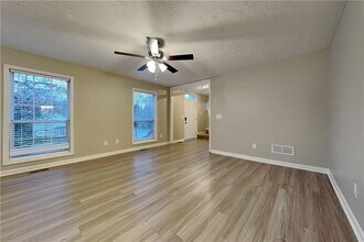 1664 Summit Pl Way in Loganville, GA - Building Photo - Building Photo