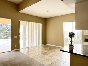 8264 Pine Cay Rd in Wellington, FL - Building Photo - Building Photo